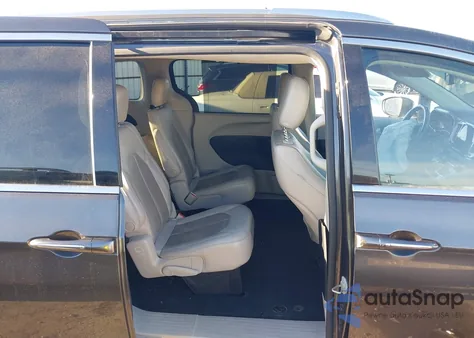 2021 Chrysler Pacifica Touring L z USA, uszkodzony, nr VIN 2C4RC1BG2MR532599